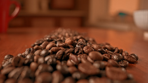 咖啡豆慢动作6秒视频