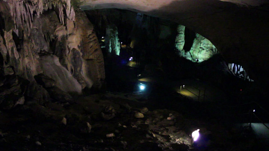 洞穴视频