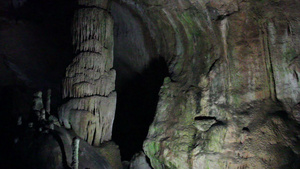 洞穴13秒视频