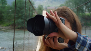 摄影师拍摄山脉自然景观17秒视频