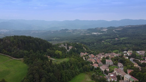 美丽的山地风景在托斯卡纳意大利23秒视频