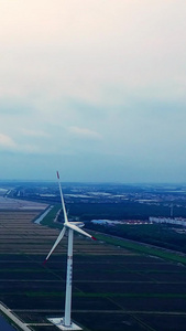 崇明岛风力发电航拍世界地球日视频