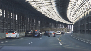 城市高架桥汽车内第一视角车流隧道桥梁交通4k素材56秒视频