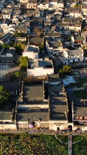 航拍5A级安徽著名旅游景点宏村全景视频古建筑群43秒视频