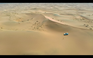 巴丹吉林沙漠越野车沙漠冲浪航拍59秒视频