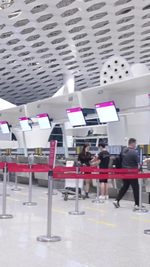 【游客无肖像权，请勿商用】机场行李托运办理宝安机场27秒视频