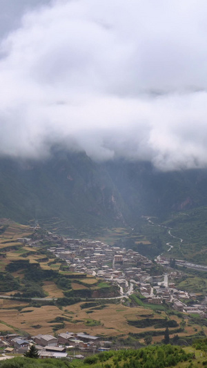 如仙境一般的扎尕那景区东哇村清晨云雾缭绕延时视频自然风光19秒视频