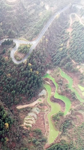 航拍高山盘山公路视频