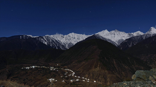 梅里雪山星空延时夜景视频