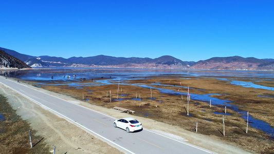 香格里拉纳帕海草原公路航拍视频