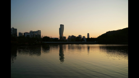 夕阳下的重庆渝北照母山人和水库延时视频