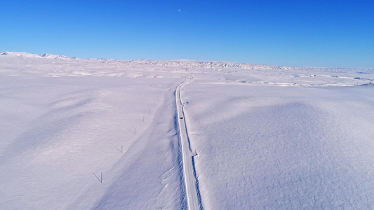 雪天公路视频