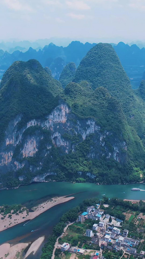 桂林山水风光著名景点九马画山航拍熔岩地貌50秒视频