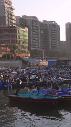 蓝色海洋海边渔村渔民渔船自然风光素材海景房素材27秒视频