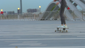 女生滑板运动10秒视频