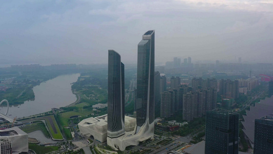 南京市中心双子星航拍视频