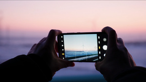 4K新疆用手机拍摄风力发电12秒视频