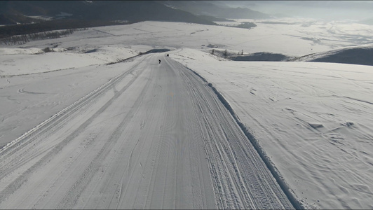 4K新疆雪地滑雪视频