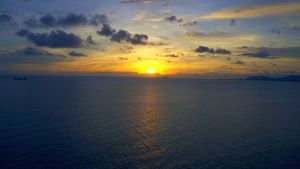 4K航拍海面日落视频素材22秒视频