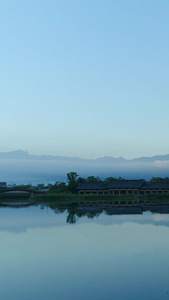 西安鄠邑区渼陂湖景区湖面航拍秦岭脚下视频