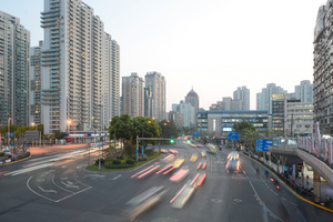 上海商业街高楼大厦车流夜景4K延时10秒视频