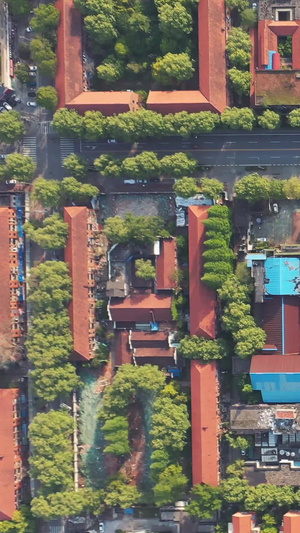 航拍武汉青山区拆迁的武钢宿舍苏联式红房子街区素材城市建设40秒视频