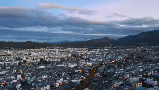 航拍云南丽江古城景区老建筑群旅游风光风景4k素材视频