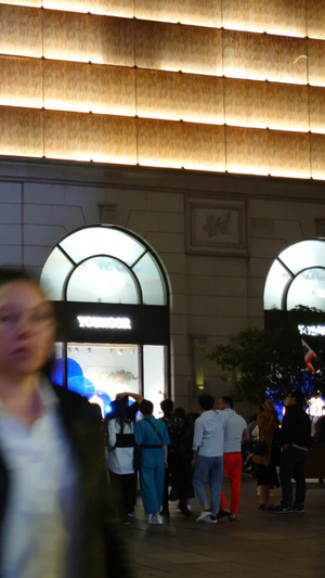 上海南京路步行街夜景延时过渡镜头4秒视频