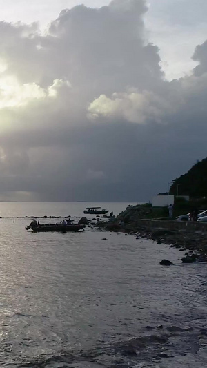 清晨海面上的积雨云深圳杨梅坑29秒视频