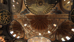 伊斯坦布尔著名景点圣索菲亚大教堂内部视频合集40秒视频