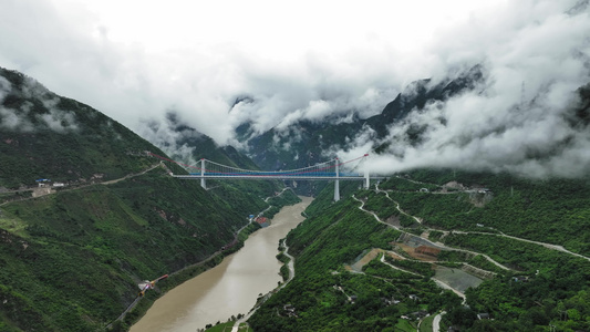 4K云南省香格里拉市金沙江大桥视频
