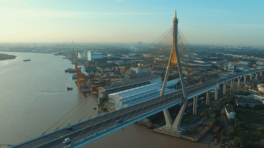 Bangkokthailand的bhumibol桥视频