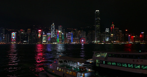香港维多利亚港湾天际线和港口的小船23秒视频