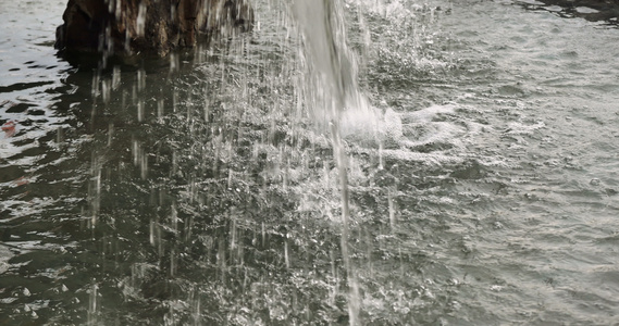 喷泉喷洒瀑布4k视频