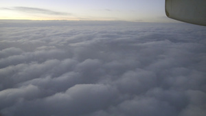 从飞机上看到的云景8秒视频
