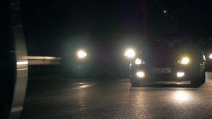 夜间驶来的汽车25秒视频