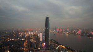 航拍暴风雨前的城市最高天际线摩天大楼夜景灯光秀4k素材69秒视频