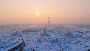 4k航拍25届哈尔滨冰雪大世界18秒视频