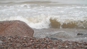 在海滩的石头21秒视频