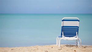 白热带卡比巴海滩上一个阳光下23秒视频