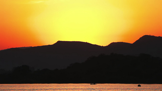 日落时的西景湖视频