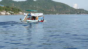 泰国涛岛—2019年6月29日潜水船漂浮在天堂异国12秒视频