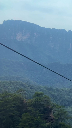 湖南5A级旅游景区张家界杨家溪游客缆车上风景素材旅游素材63秒视频