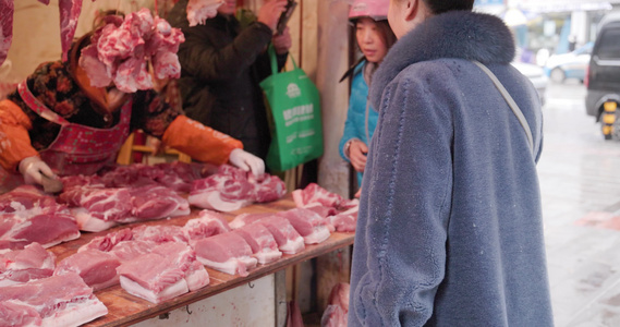 逛市场买卖猪肉摊位新鲜菜篮子  4k实拍视频