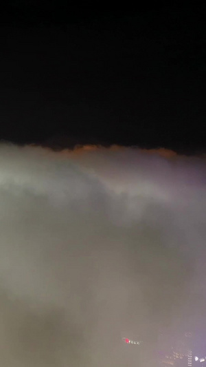 云海下的魔都航拍延时中国上海13秒视频