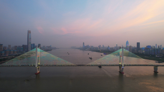 航拍城市武汉长江二桥庆祝建党100周年献礼演出灯光秀4k素材视频