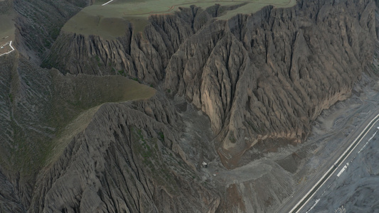 新疆天山大峡谷风光航拍视频