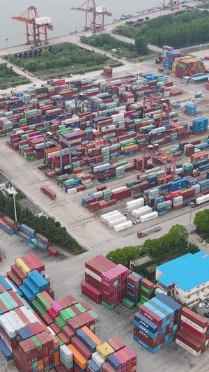 航拍码头集装箱制造业工业货运素材港口素材38秒视频