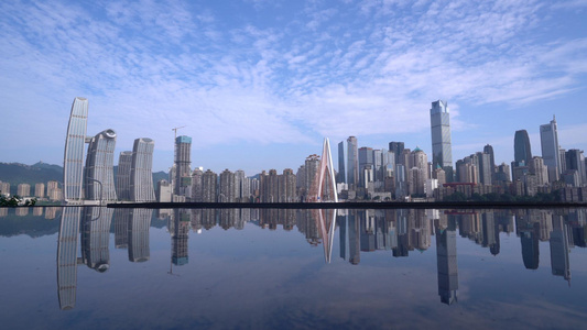 4K实拍重庆城市水中倒影视频