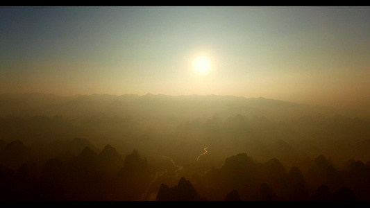 黄昏中的桂林山水视频